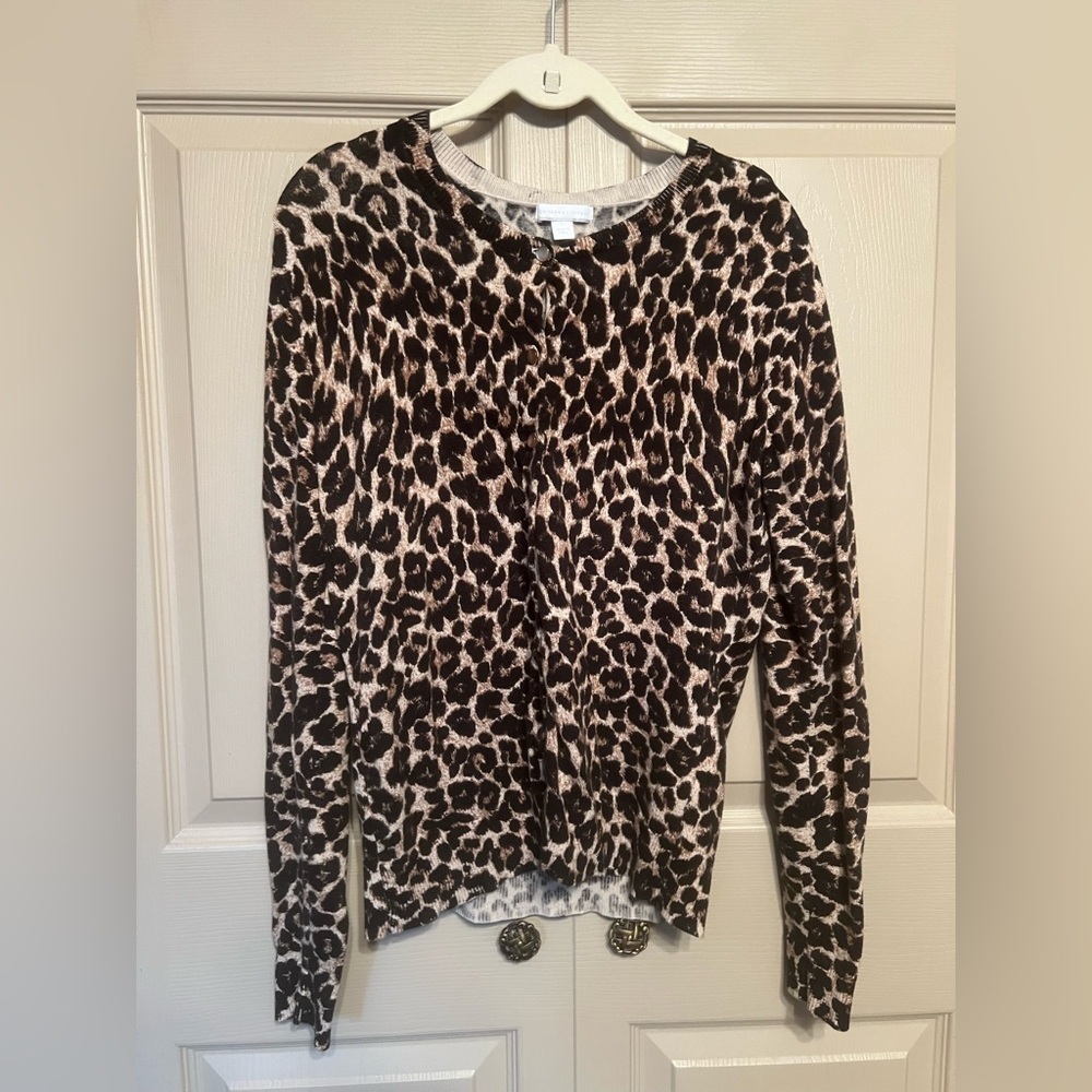 New York & Company Leopard Print Sweatshirt